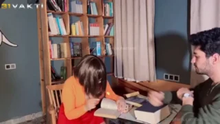 Üvey Abileriyle Grup Seks Yapan Hırçın Kızlar
